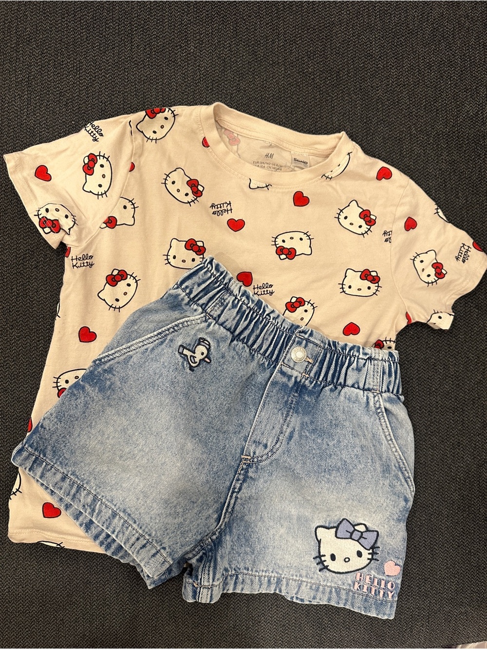 H&M Hello Kitty Outfit Set Tee & Denim Shorts Size 8-10Y